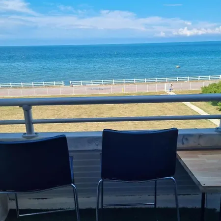 Apartment Lion Beach *